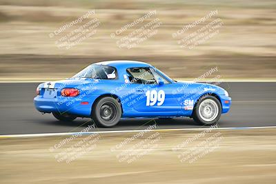 media/Jan-26-2025-CalClub SCCA (Sun) [[cfcea7df88]]/Group 4/Race/